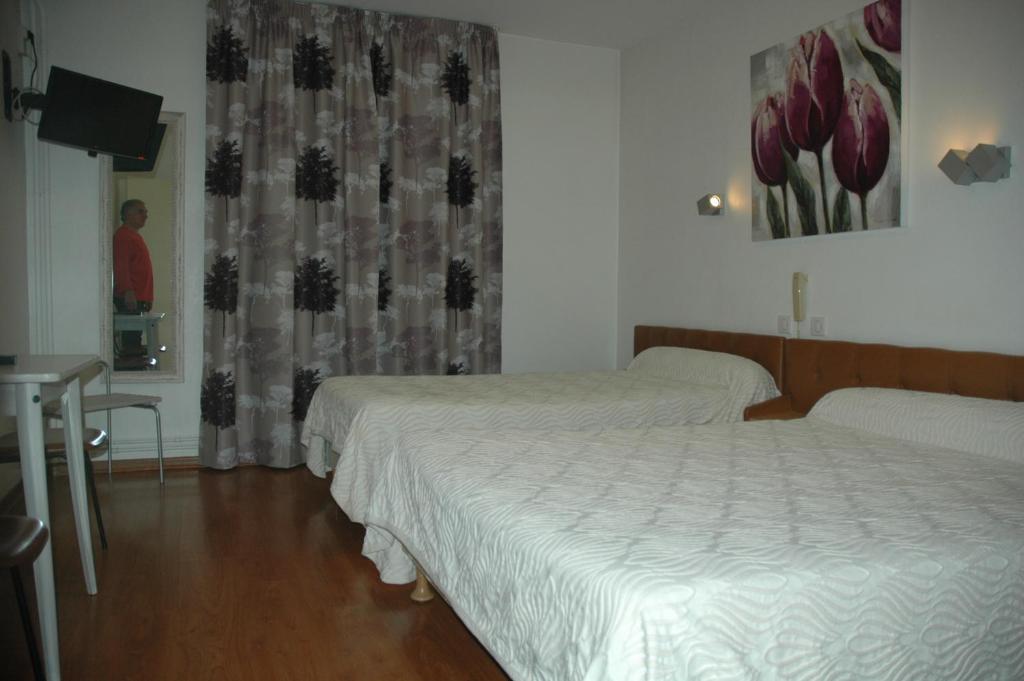 Hotel Du Luxembourg Balsièges Kamer foto
